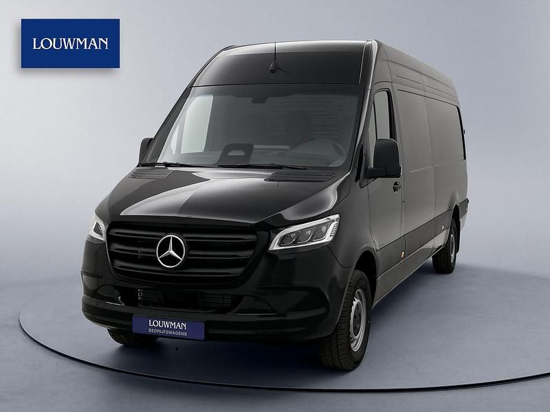Zwart Gebruikt 2024 Mercedes Sprinter Van | € 53.745 - Afbeelding 1/3