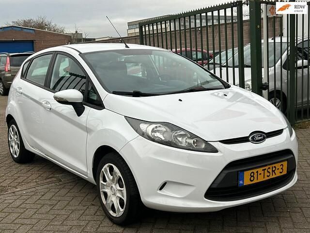 Wit Gebruikt 2012 Ford Fiesta Limited Hatchback | € 6.499 (Eerlijke prijs) - Afbeelding 1/4