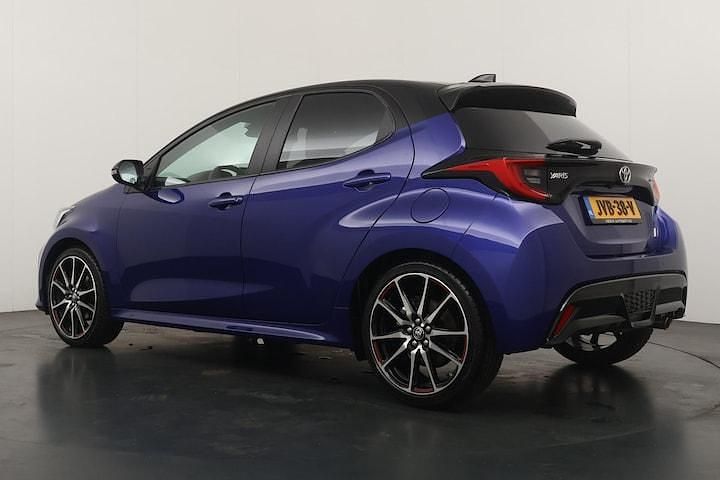 Occasion Toyota Yaris Hybrid Sport 131 PK (96 kW) 2024 Blauw Hatchback