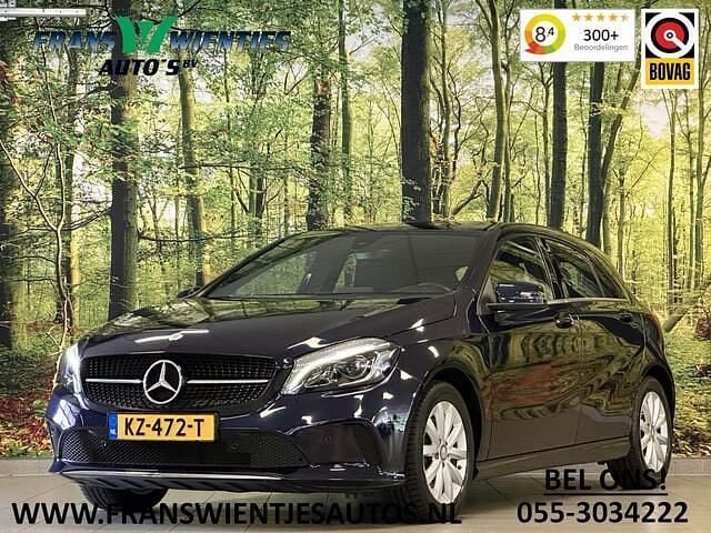 Blauw Gebruikt 2017 Mercedes A160 Ambition Hatchback | € 15.349 (Eerlijke prijs) - Afbeelding 1/4