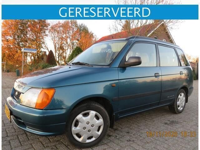 Blauw Occasion 1997 Daihatsu Move MPV | € 595 - Afbeelding 1/4