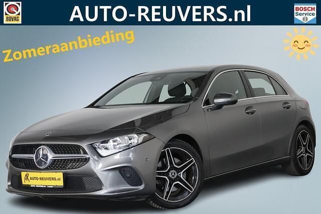 Grijs Gebruikt 2019 Mercedes A220 Advantage Hatchback | € 23.900 (Eerlijke prijs) - Afbeelding 1/4