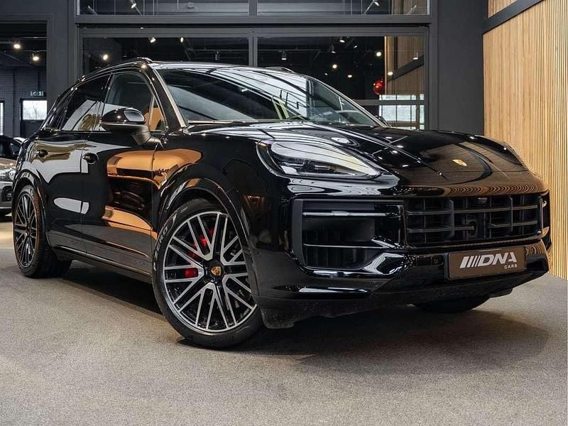 Occasion Porsche Cayenne S E-Hybrid 519 PK (381 kW) 2024 Zwart SUV