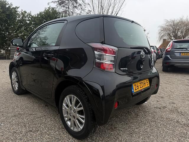 Occasion Toyota iQ Comfort 68 PK (50 kW) 2009 Zwart Hatchback