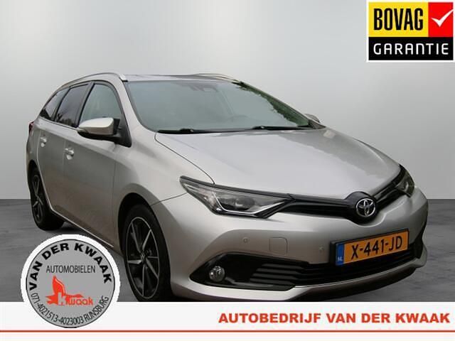 Occasion Toyota Auris Plus 116 PK (85 kW) 2019 Grijs Hatchback