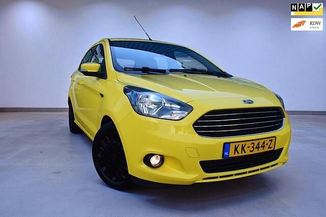 Geel Gebruikt 2016 Ford Ka Plus Trend Hatchback | € 9.688 (Eerlijke prijs) - Afbeelding 1/4