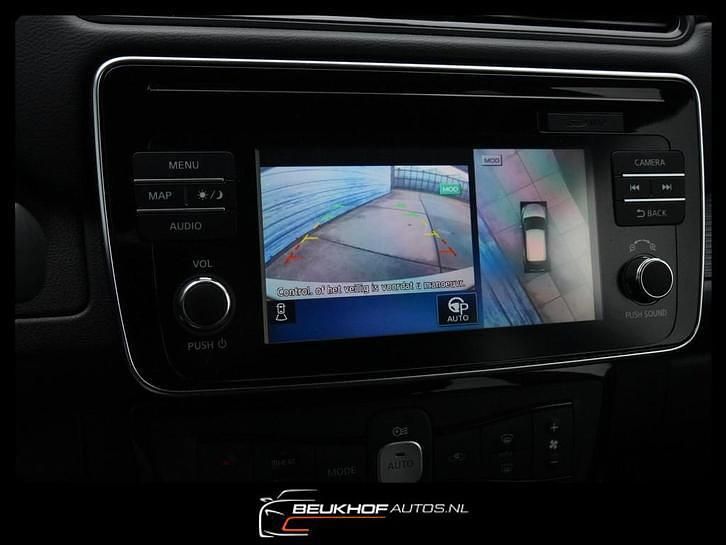 Occasion Nissan Leaf Tekna 110 kW (150 PK) 2018 Wit (metallic) Hatchback