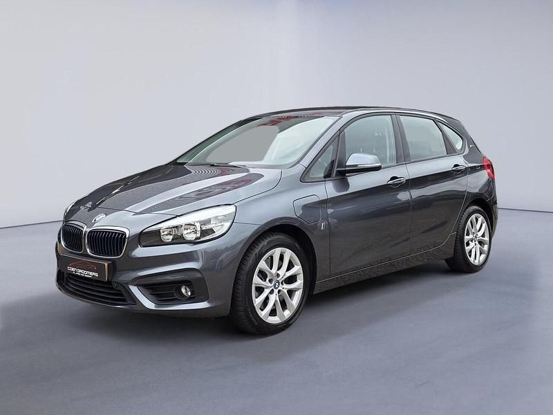 Grijs Gebruikt 2017 BMW 225 Active Tourer iPerformance MPV | € 17.950 (Eerlijke prijs) - Afbeelding 1/4
