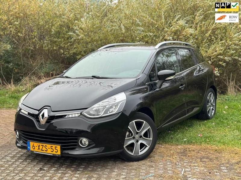 Zwart (metallic) Gebruikt 2014 Renault Clio GrandTour Night&Day Stationwagen | € 4.795 (Super prijs) - Afbeelding 1/4