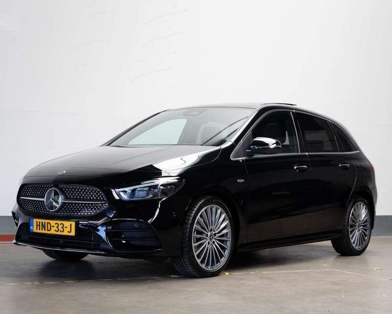 Zwart, metallic lak Nieuw 2025 Mercedes B250e Business MPV | € 49.950 (Goede deal) - Afbeelding 1/4