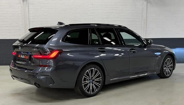 Occasion BMW 330 Executive 184 PK (135 kW) 2021 Grijs Stationwagen