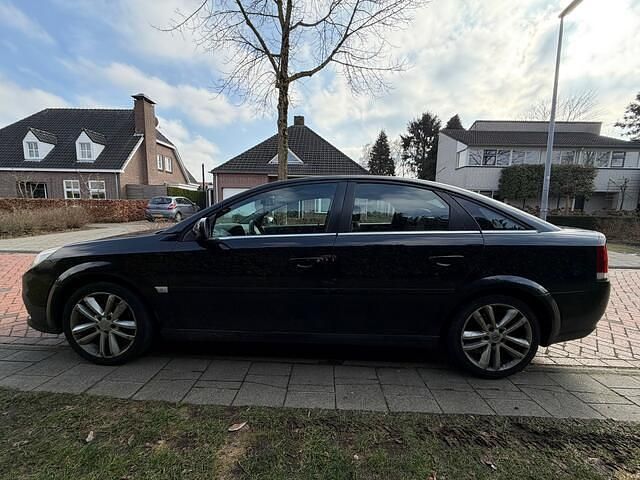 Occasion Opel Vectra GTS 155 PK (114 kW) 2008 Zwart Hatchback