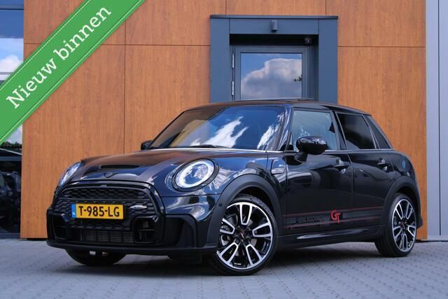 Zwart Gebruikt 2023 Mini Cooper S Hatchback | € 33.450 (Eerlijke prijs) - Afbeelding 1/4