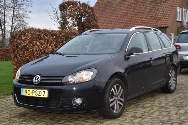 Zwart, metallic lak Gebruikt 2011 VW Golf VI Highline Stationwagen | € 3.250 (Super prijs) - Afbeelding 1/4