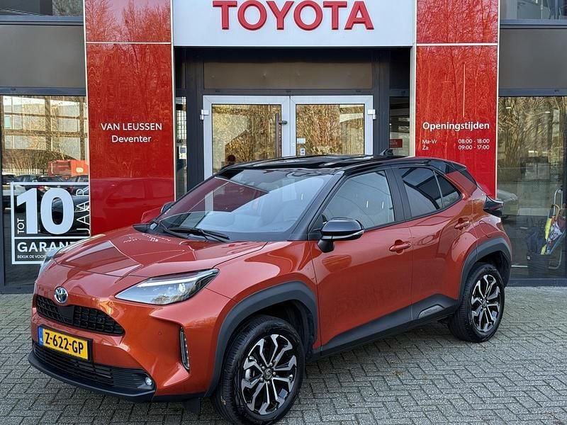 Oranje Gebruikt 2023 Toyota Yaris Cross SUV | € 26.900 (Goede deal) - Afbeelding 1/4