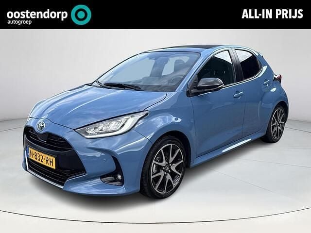 Blauw Gebruikt 2021 Toyota Yaris Executive Hatchback | € 23.950 (Eerlijke prijs) - Afbeelding 1/4