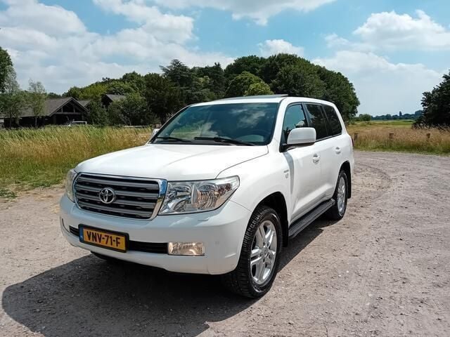 Wit Gebruikt 2011 Toyota Land Cruiser V8 Executive SUV | € 34.950 - Afbeelding 1/4