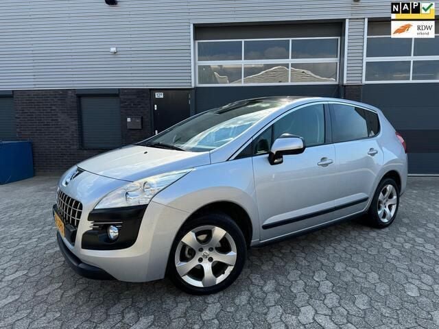 Grijs Gebruikt 2009 Peugeot 3008 Style MPV | € 3.495 (Eerlijke prijs) - Afbeelding 1/4