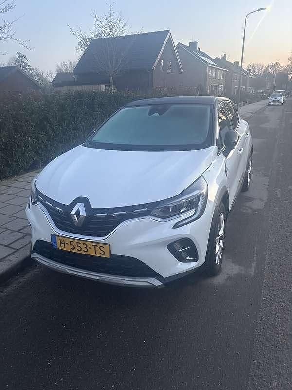 Wit Occasion 2020 Renault Captur Intens SUV | € 13.500 (Super prijs) - Afbeelding 1/4