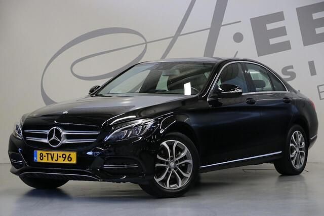 Zwart Gebruikt 2014 Mercedes C200 Ambition Sedan | € 18.950 (Eerlijke prijs) - Afbeelding 1/4