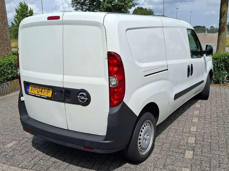 Wit Gebruikt 2015 Opel Combo Sport MPV | € 4.250 (Eerlijke prijs) - Afbeelding 1/4