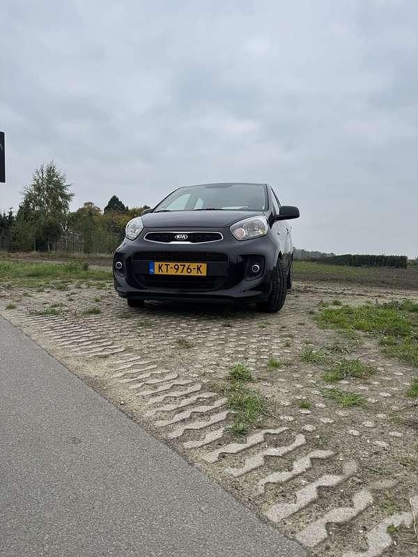 Zwart Gebruikt 2017 Kia Picanto Hatchback | € 8.000 (Goede deal) - Afbeelding 1/4