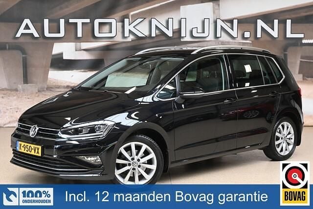 Zwart Occasion 2019 VW Golf Sportsvan Highline MPV | € 16.995 (Eerlijke prijs) - Afbeelding 1/4