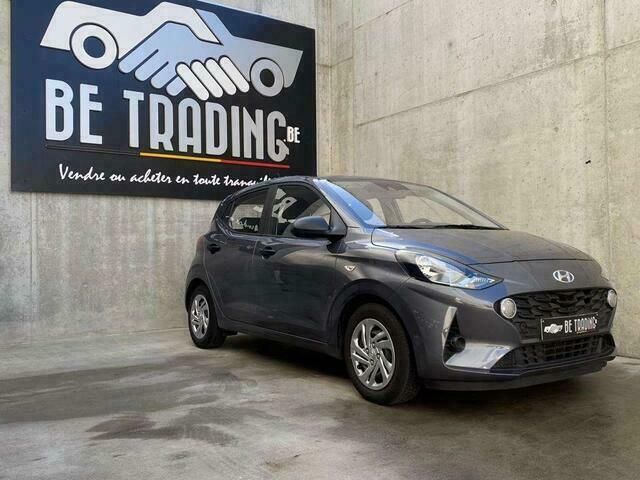 Grijs Gebruikt 2021 Hyundai i10 Hatchback | € 11.750 (Goede deal) - Afbeelding 1/4