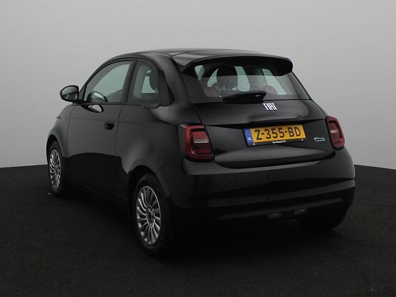 Occasion Fiat 500e Urban 86 kW (118 PK) 2023 Zwart Hatchback