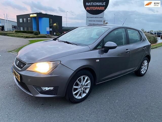 Grijs Gebruikt 2016 Seat Ibiza CONNECT Hatchback | € 3.999 (Super prijs) - Afbeelding 1/4