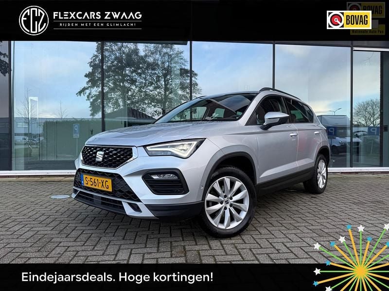 Grijs Gebruikt 2023 Seat Ateca Business SUV | € 27.900 (Eerlijke prijs) - Afbeelding 1/4