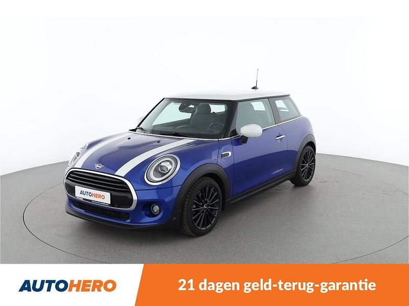 Blauw (metallic) Gebruikt 2020 Mini Cooper Chili Hatchback | € 17.349 (Super prijs) - Afbeelding 1/4