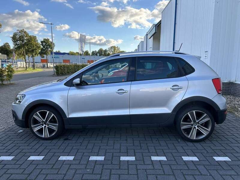 Grijs Gebruikt 2011 VW Polo Cross Hatchback | € 6.500 (Goede deal) - Afbeelding 1/4