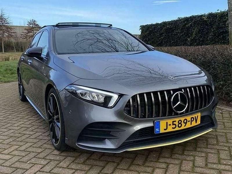 Grijs Occasion 2019 Mercedes A250 Edition 1 Sedan | € 22.910 (Super prijs) - Afbeelding 1/4