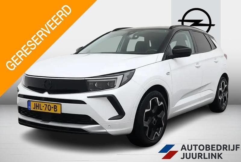 Wit Occasion 2022 Opel Grandland X GSe SUV | € 25.399 (Eerlijke prijs) - Afbeelding 1/4