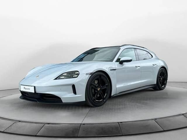 Grijs Gebruikt 2024 Porsche Taycan Sport Turismo Sedan | € 99.129 - Afbeelding 1/4