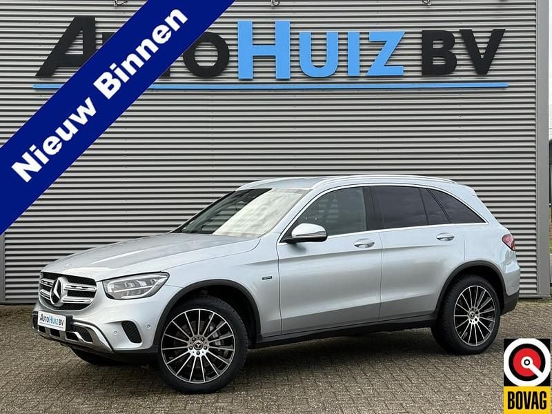 Zilver Gebruikt 2022 Mercedes GLC300e Advantage SUV | € 44.990 (Eerlijke prijs) - Afbeelding 1/4