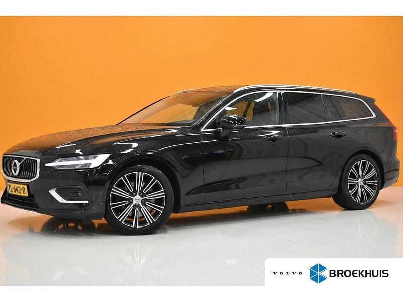 Zwart Occasion 2018 Volvo V60 Inscription Stationwagen | € 28.694 (Goede deal) - Afbeelding 1/4