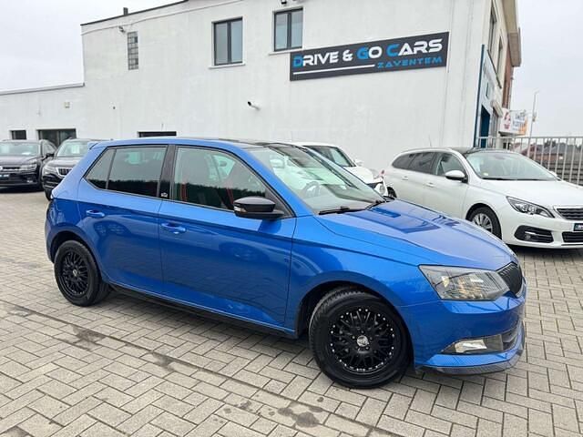 Blauw Gebruikt 2016 Skoda Fabia Sedan | € 8.450 - Afbeelding 1/4