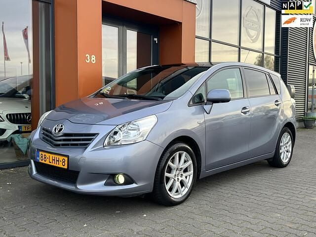 Blauw Gebruikt 2010 Toyota Verso MPV | € 7.890 (Eerlijke prijs) - Afbeelding 1/4