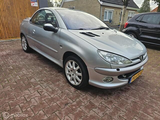 Occasion Peugeot 206 CC 136 PK (100 kW) 2003 Grijs Cabriolet