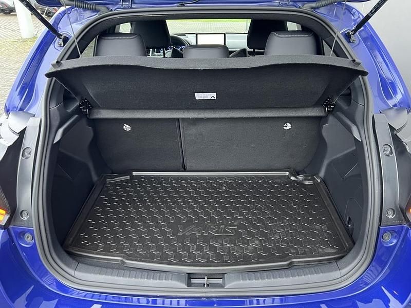 Occasion Toyota Yaris Executive 116 PK (85 kW) 2024 Blauw Hatchback