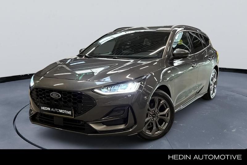 Grijs Gebruikt 2022 Ford Focus Stationwagen | € 19.945 (Iets duurder) - Afbeelding 1/4