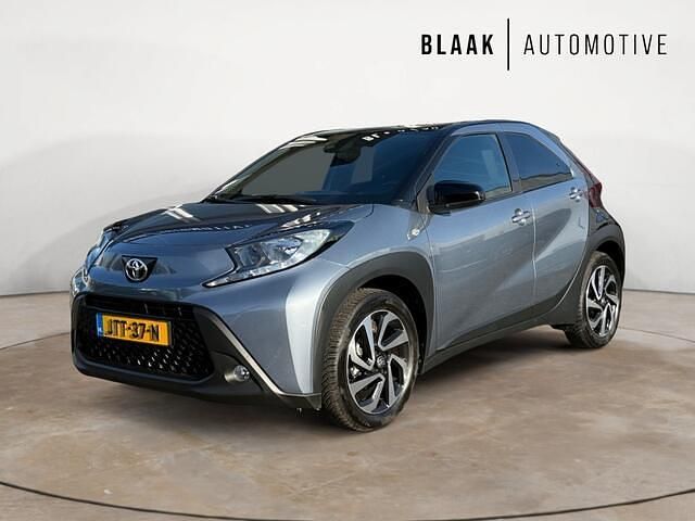 Grijs Occasion 2024 Toyota Aygo X Pulse SUV | € 18.495 (Eerlijke prijs) - Afbeelding 1/4