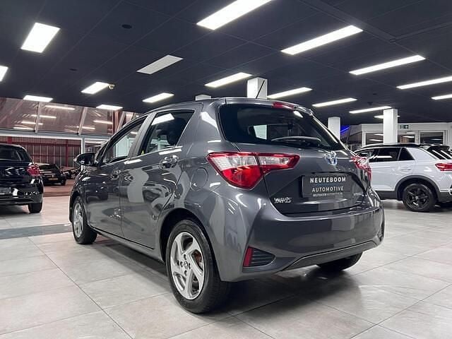 Occasion Toyota Yaris 101 PK (74 kW) 2017 Grijs Hatchback