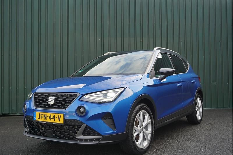 Occasion Seat Arona Business 116 PK (85 kW) 2024 Blauw SUV