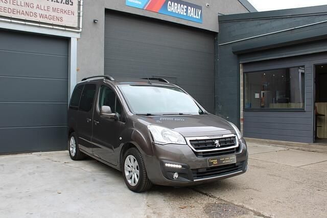 Occasion Peugeot TePee Active 99 PK (72 kW) 2015 Grijs Stationwagen