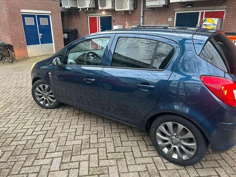 Occasion Opel Corsa Edition 101 PK (74 kW) 2010 Blauw Hatchback