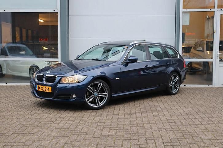 Occasion 2011 BMW 320 Stationwagen | € 4.950 (Eerlijke prijs) - Afbeelding 1/4