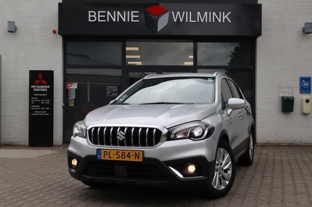 Grijs Gebruikt 2017 Suzuki SX4 S-Cross Exclusive SUV | € 15.895 (Eerlijke prijs) - Afbeelding 1/4